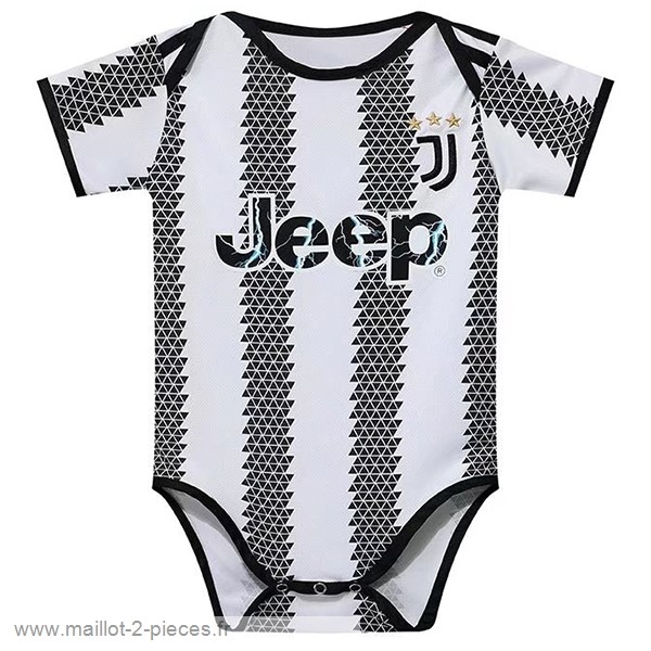 Boutique De Foot Domicile Onesies Enfant Juventus 2022 2023 Blanc Noir
